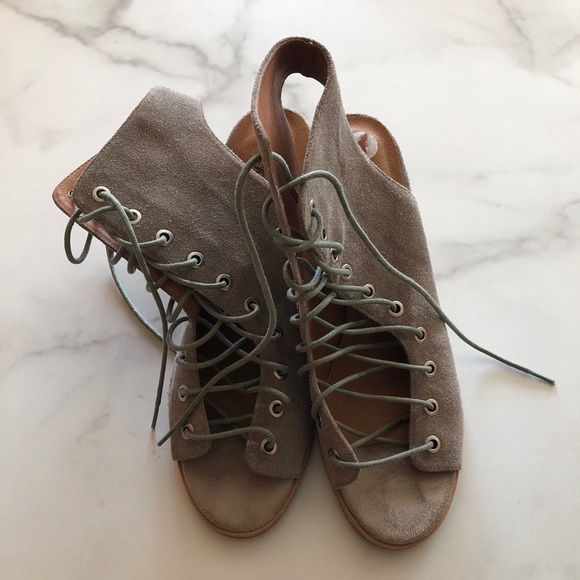 Jeffrey Campbell Carolyn Lace-Up Wedge Sandal Tan - Picture 5 of 13